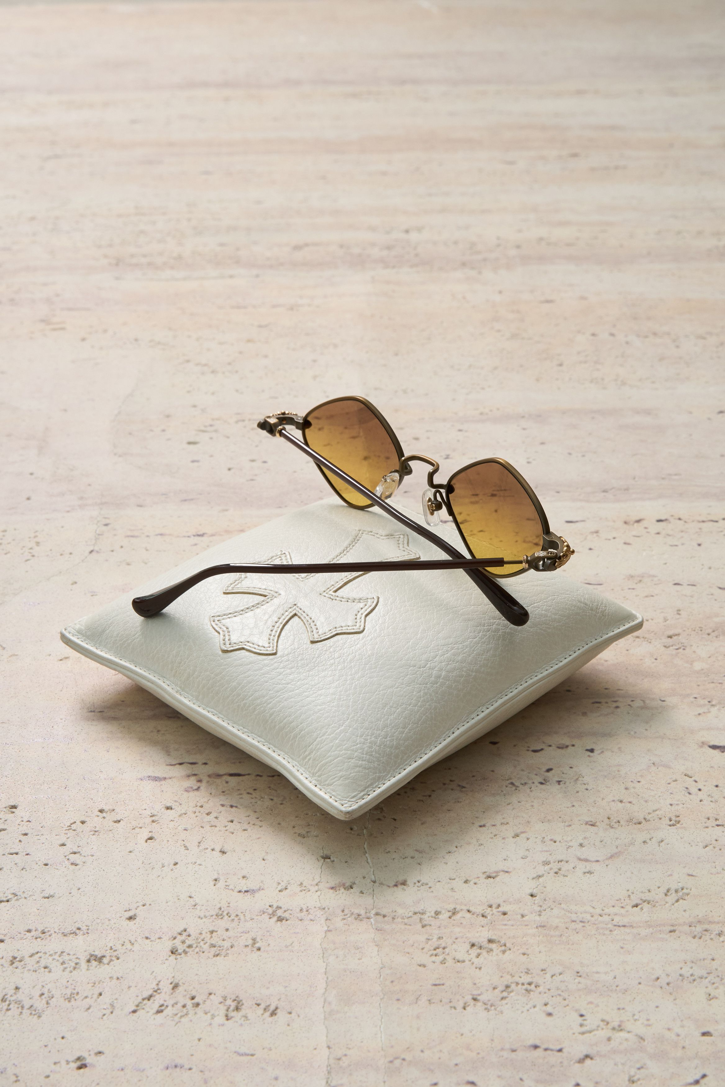 Chrome Hearts CHROME HEARTS DIAMOND DOG SAND - CLASSIC BROWN SUNGLASSES Size ONE SIZE - 8 Thumbnail