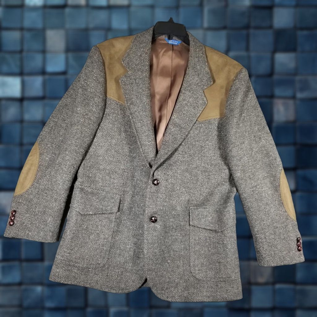 Pendleton VINTAGE Pendleton Blazer Sport Coat Mens 44 Gray Herringbone Tweed Suede Elbow Patches Made in USA Size 44R - 1 Thumbnail