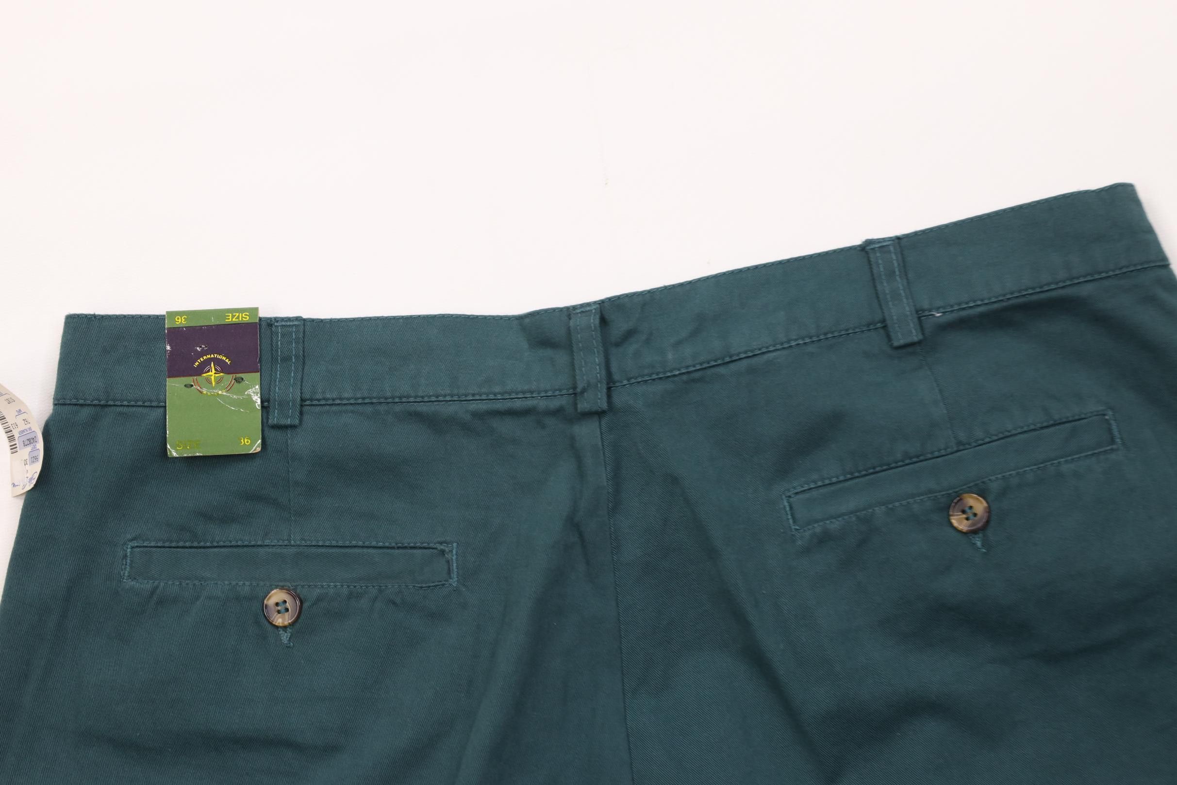Vintage Deadstock Vintage 90s Streetwear Chino Golf Shorts Cotton Size US 36 / EU 52 - 11 Thumbnail