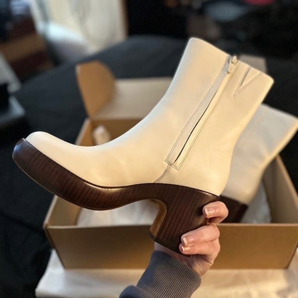 Vince Vince Nicco Clog, Milk LE Size US 7 / IT 37 - 3 Thumbnail
