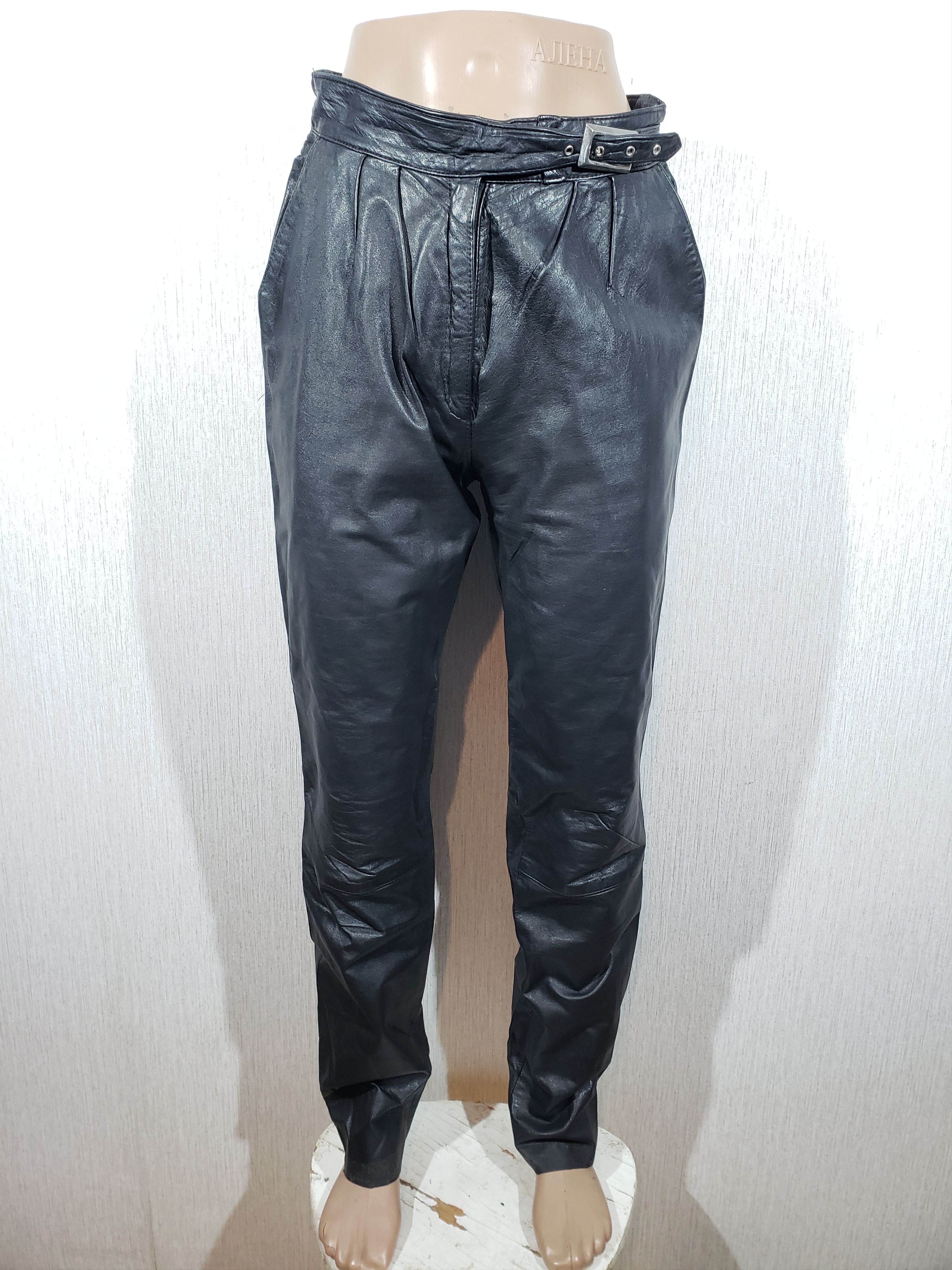 Leather Stylish women's black leather pants. Size 28" / US 6 / IT 42 - 1 Thumbnail