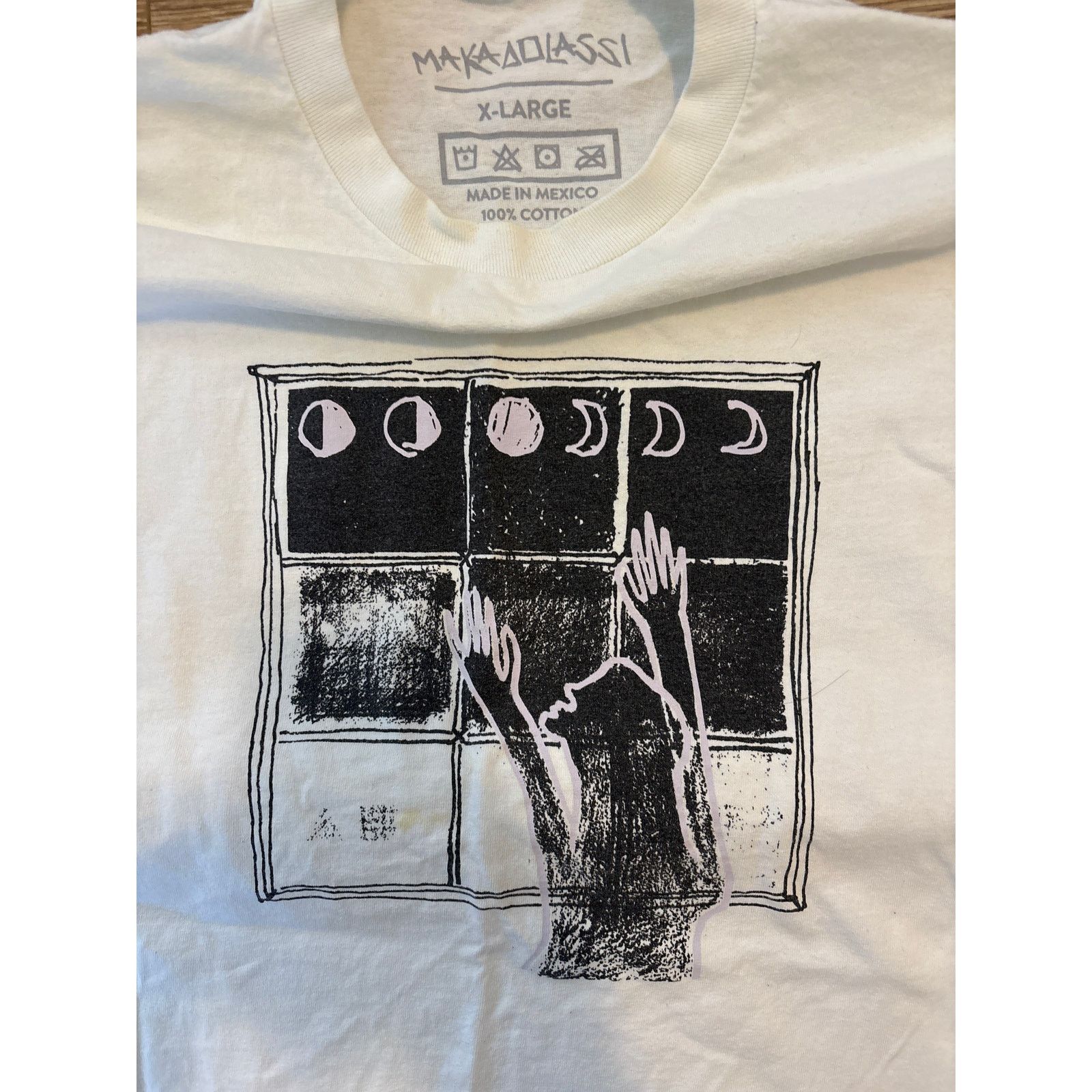 Other Maka Lassi thrashed skate shirt moon cycle white stained XL Size US XL / EU 56 / 4 - 2 Thumbnail