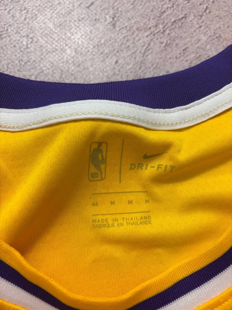 NBA Nike NBA Los Angeles Lakers LeBron James Jersey Gold Size US M / EU 48-50 / 2 - 4 Thumbnail