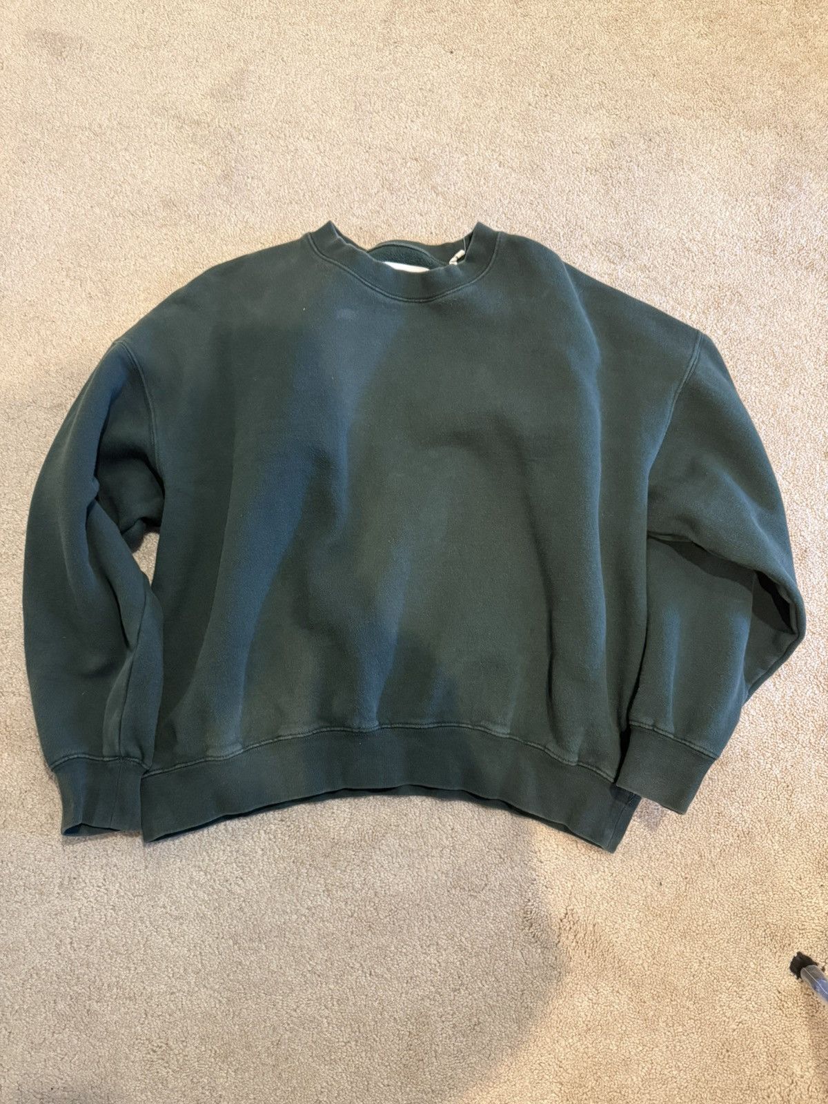 Other 🔥 fear of god essentials green crewneck rare find size M Size US M / EU 48-50 / 2 - 4 Thumbnail