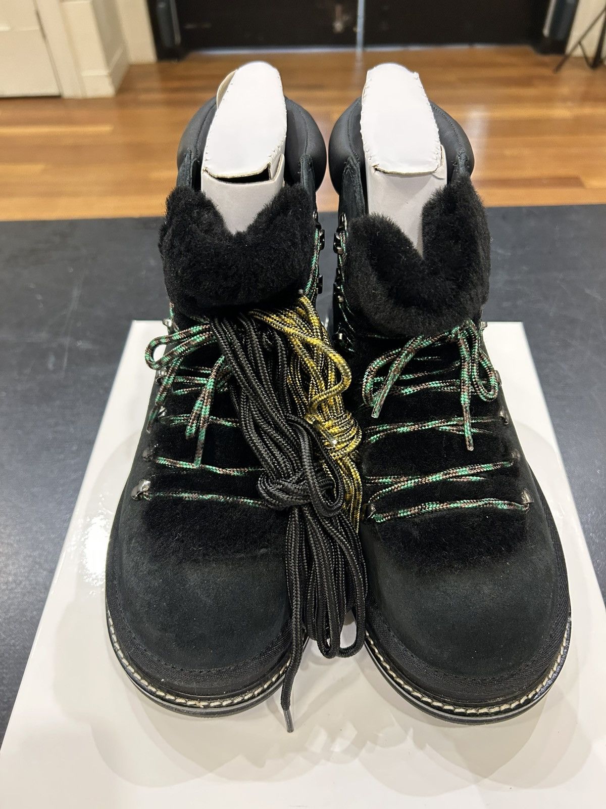 Sacai × Ugg Ugg X Sacai Hiking Boots - Black Size US 9 / EU 42 - 4 Thumbnail