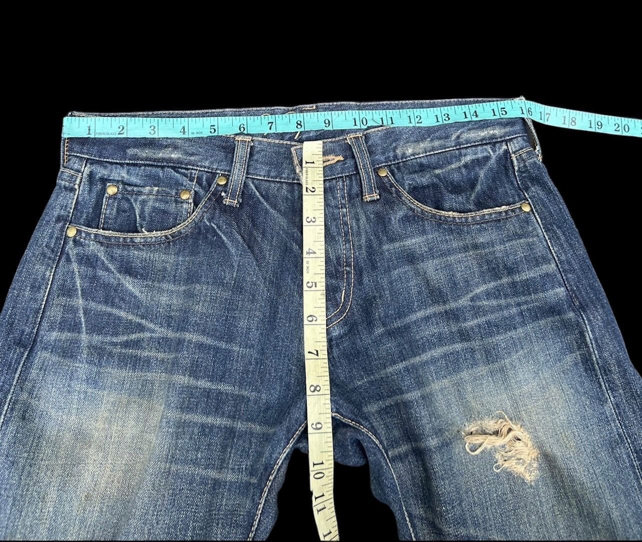 Vintage Vintage Vanquish Gold Japan Rips Mud Denim Dirty Flare Jeans Size US 29 - 3 Thumbnail