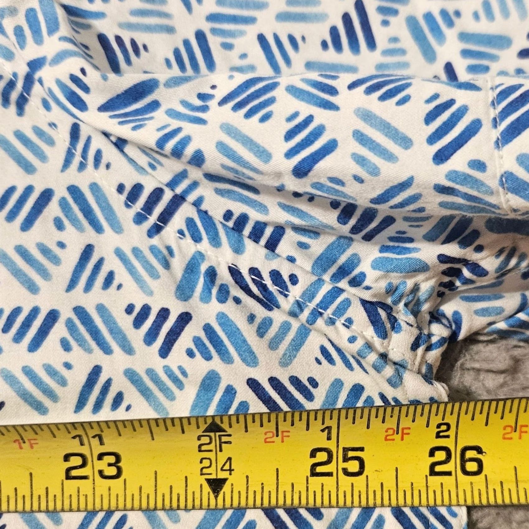 Robert Graham Robert Graham Geometric Blue White Short Sleeve Button Down 2XL Classic Fit Mens Shirt Size US 39 - 8 Thumbnail