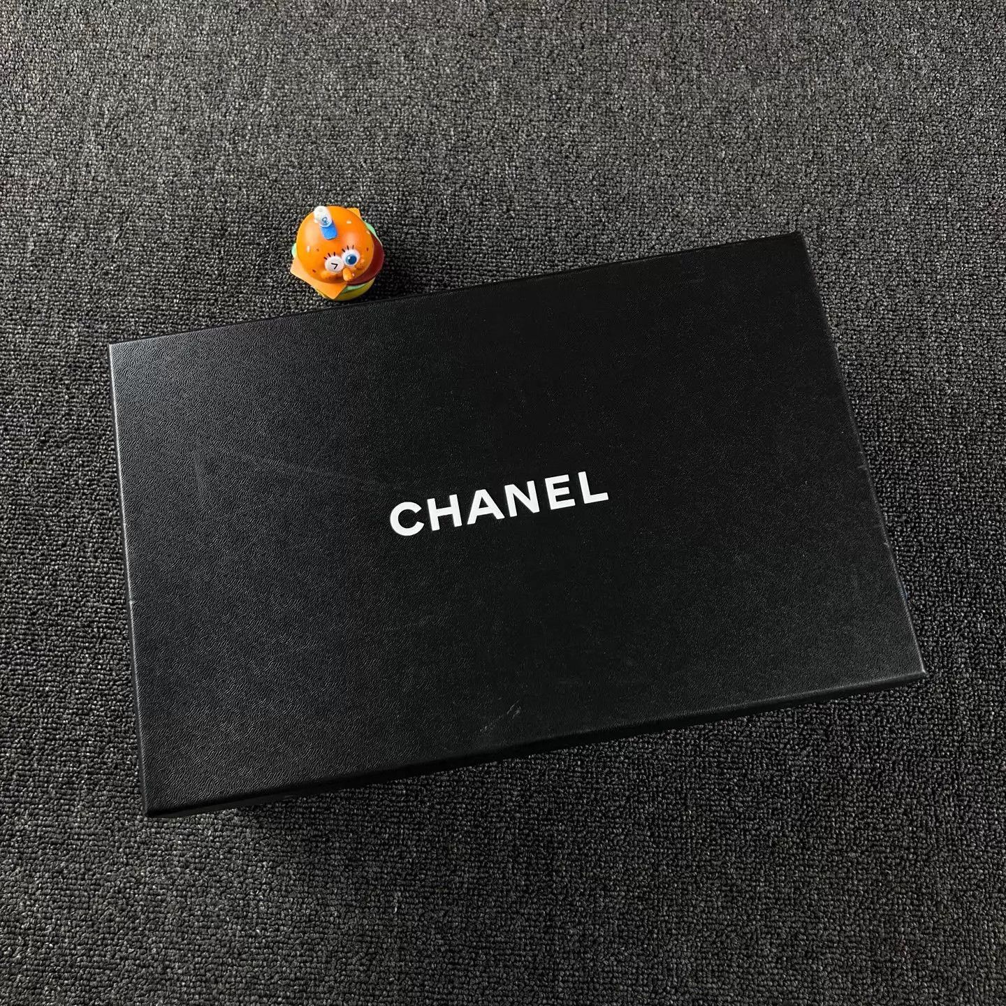Chanel Chanel 25P White Leather Training Shoe 37 Size US 6.5 / IT 36.5 - 8 Thumbnail