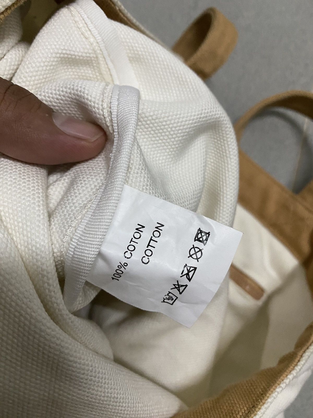Louis Vuitton Fondation Louis Vuitton totebag Size ONE SIZE - 5 Thumbnail