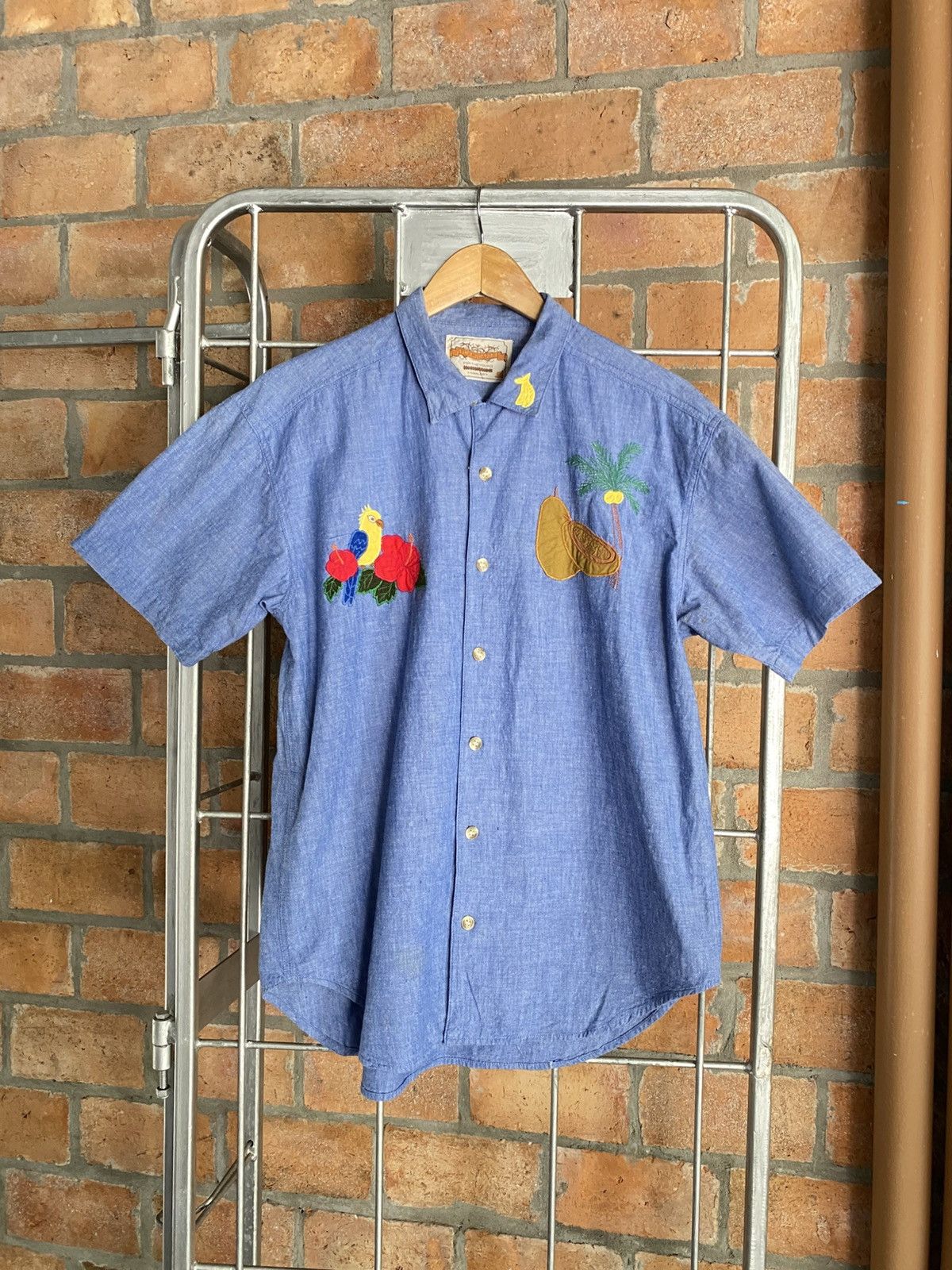 Designer × Vintage FORMIDABLE Blue Tropical Embroidered Button-Up Shirt Size US M / EU 48-50 / 2 - 1 Thumbnail