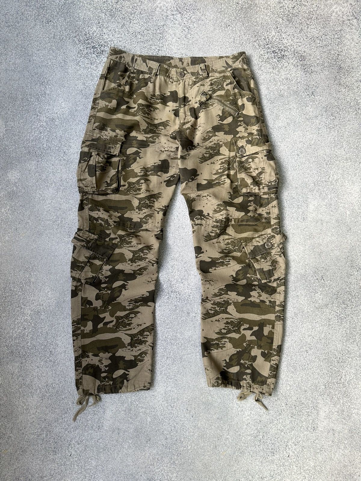 Authentic US military USAF camouflage pattern military cargo pants, made in the USA, women's size L (w28) Nylon Khaki type Vintage Second Hand