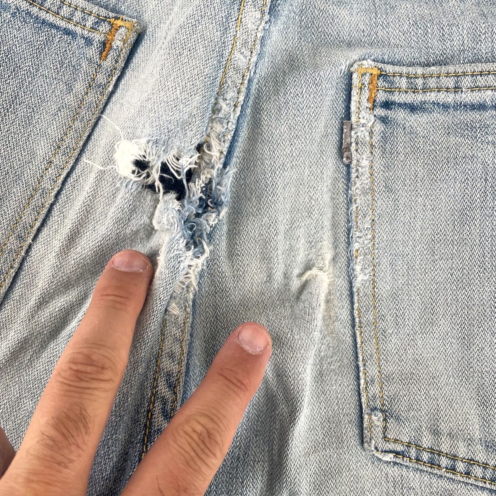 Levi's Vintage Levi's Silver Tab Baggy Jeans Men 38x33 Light Blue Distressed Denim Skate Size US 38 / EU 54 - 6 Thumbnail