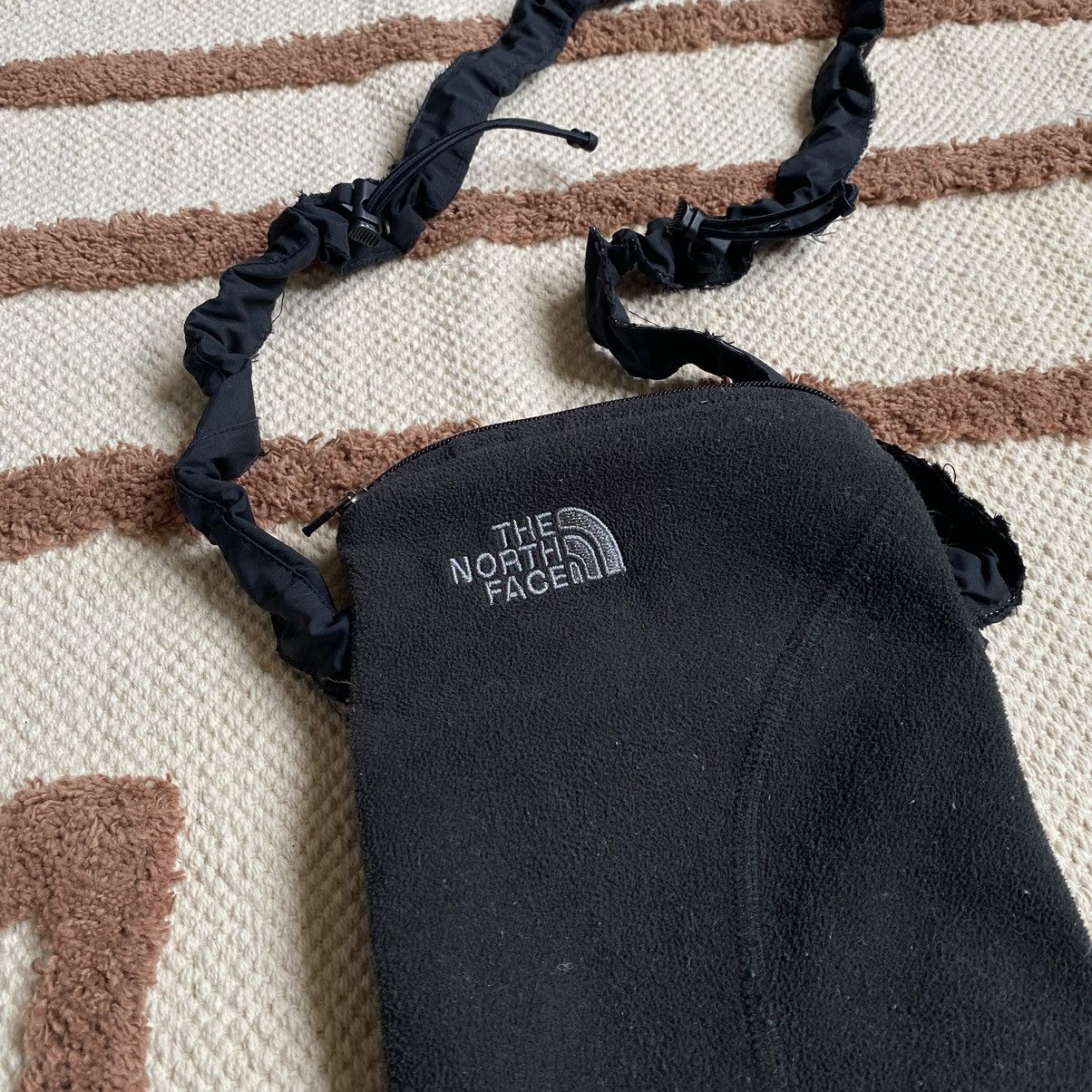 The North Face THE NORTH FACE RECYCLE 1 of 1 FLEECE CROSSBODY BAG Size ONE SIZE - 2 Thumbnail