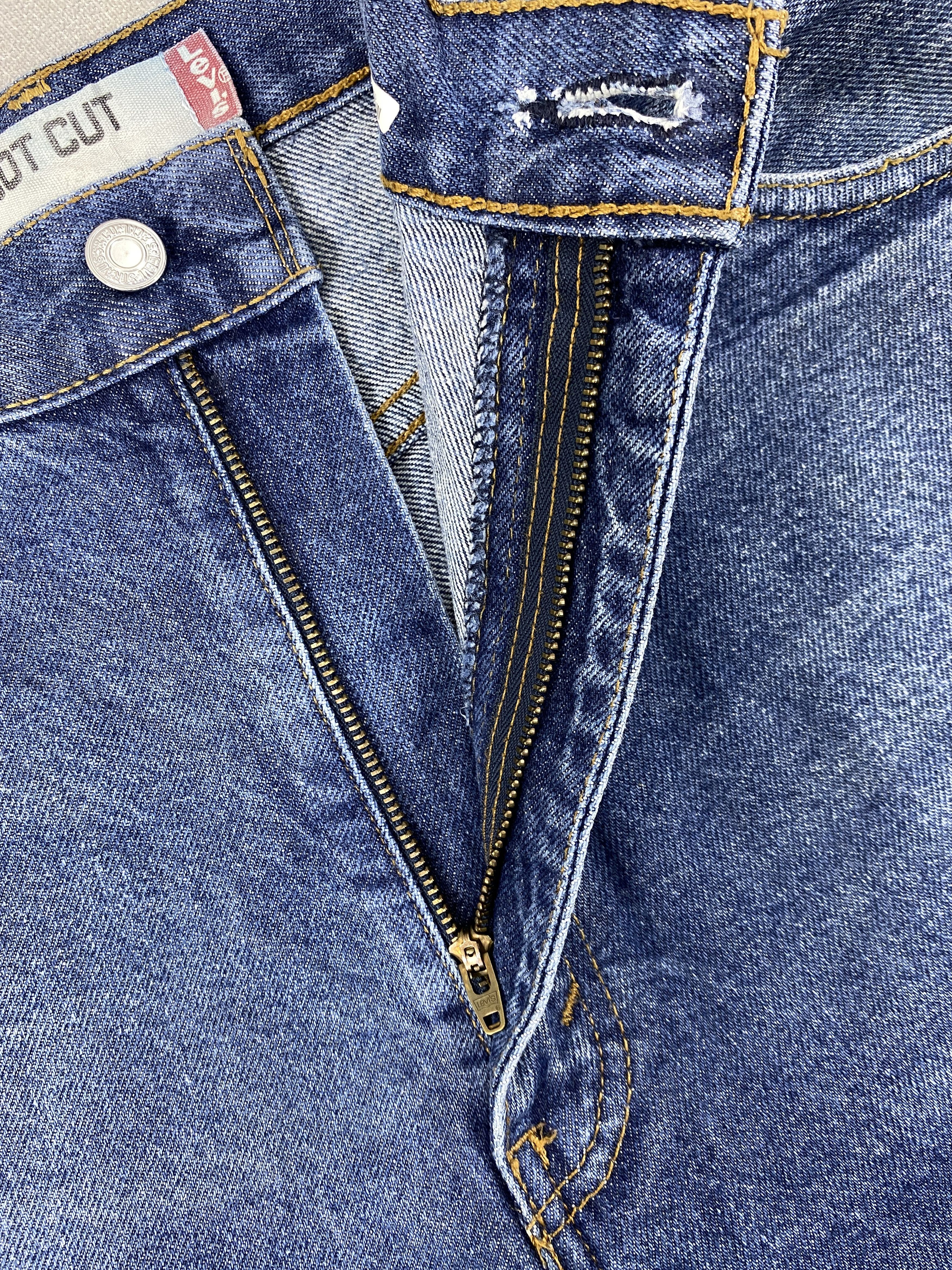 Levi's Dark Blue Vintage Levi's 517 Boot Cut Denim 39x33.5 -JN461 Size US 39 - 6 Thumbnail