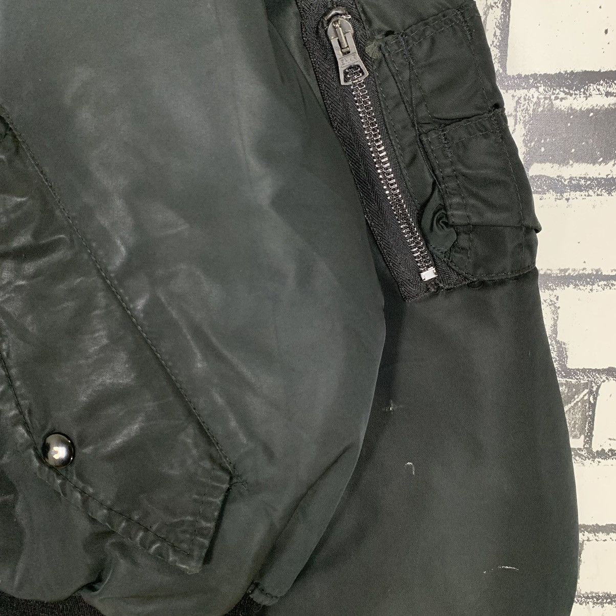 Avirex Avirex American Military Bomber Jacket Avirex Flight Jacket Size US L / EU 52-54 / 3 - 9 Thumbnail