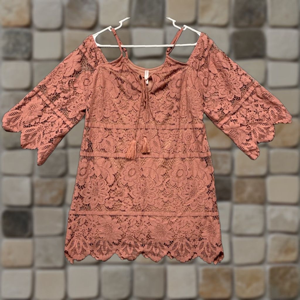 Vintage Xhilaration Dress Women’s XS Lacy Knee Length Dusty Rose Lined Off Shoulders Size XS / US 0-2 / IT 36-38 - 1 Thumbnail