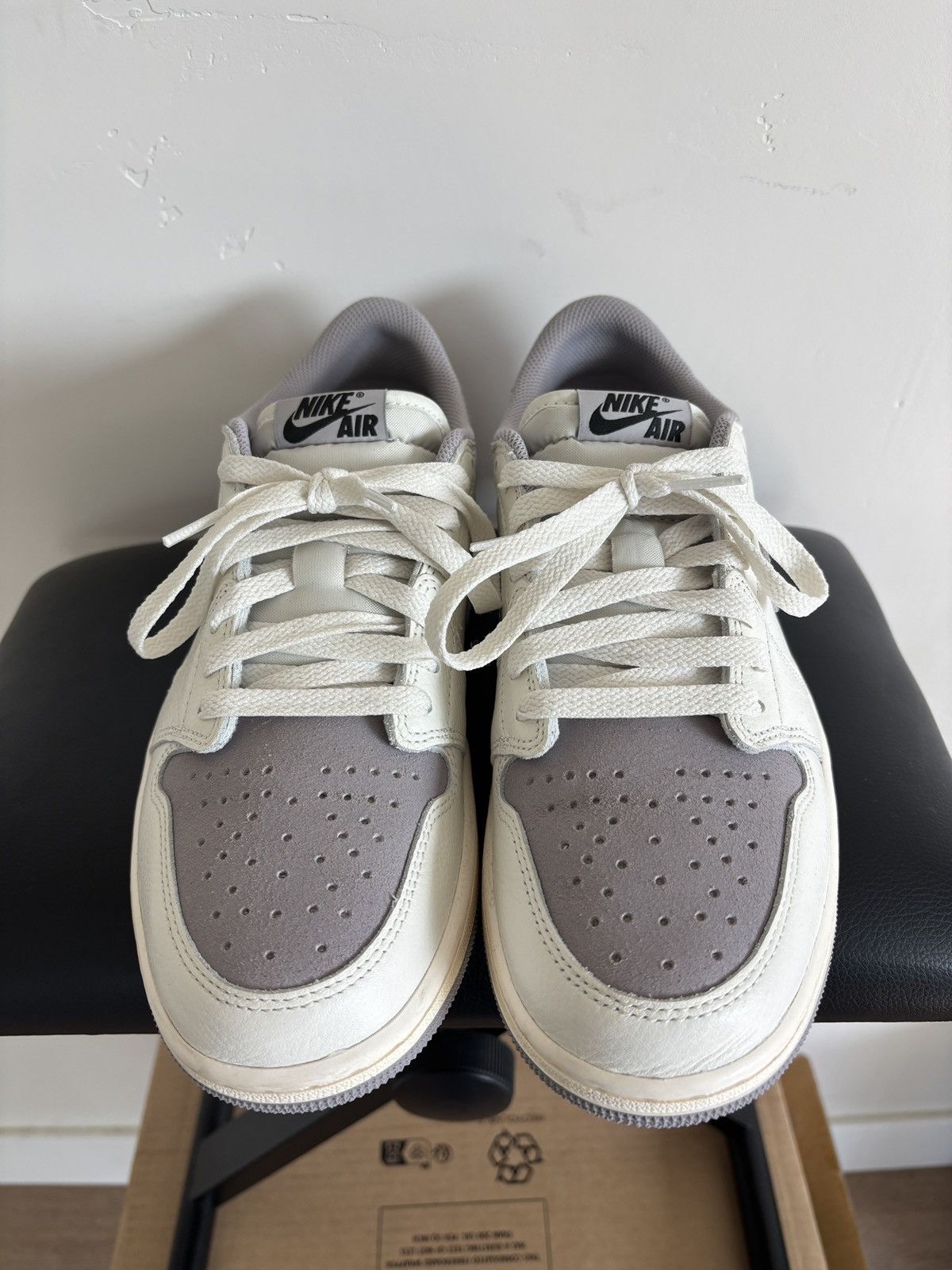 Jordan Brand Jordan 1 Low Atmosphere Grey Size US 9 / EU 42 - 3 Thumbnail