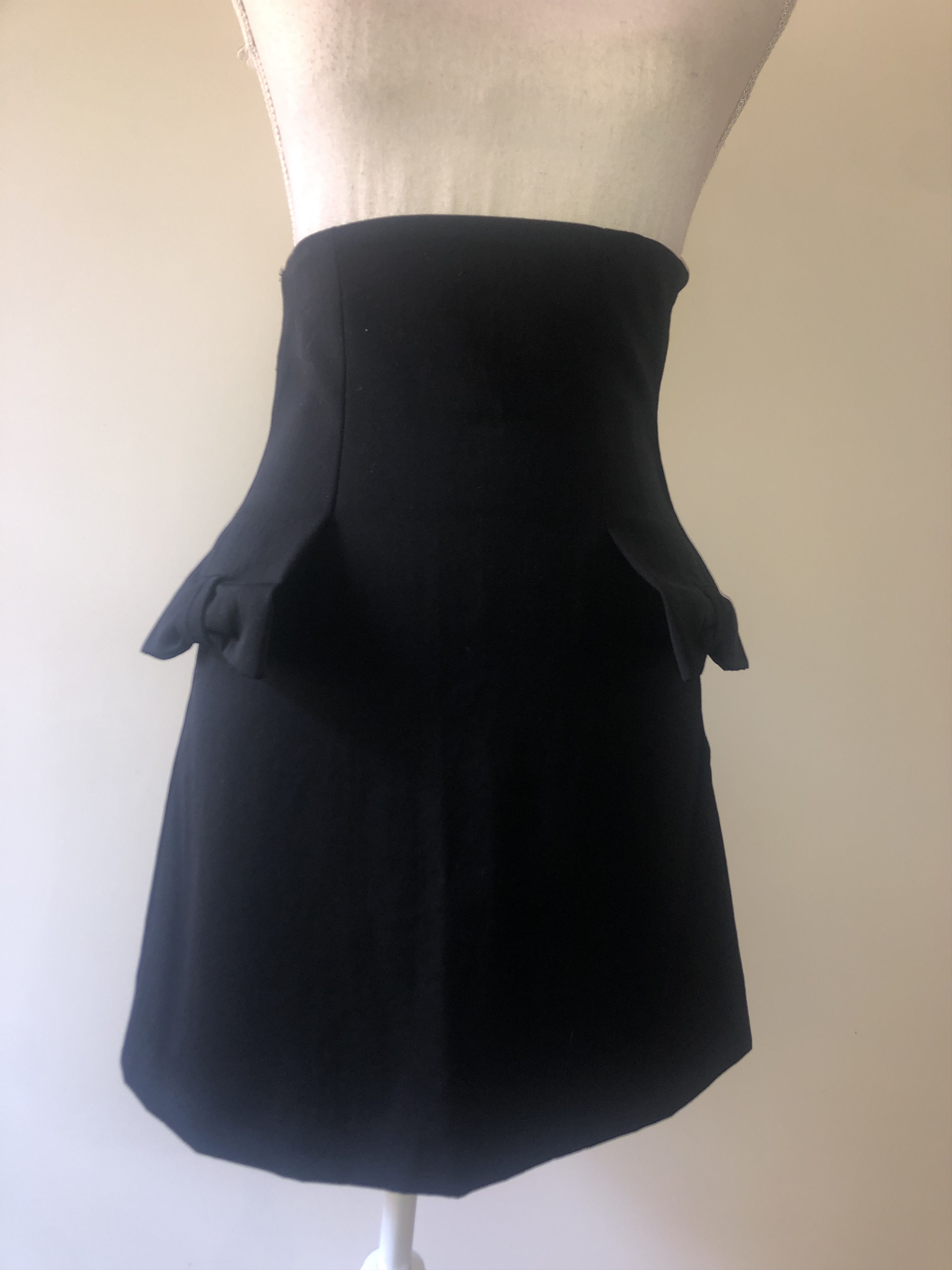 Givenchy High Wiasted Embellished Skirt Size 27" / US 4 / IT 40 - 7 Thumbnail