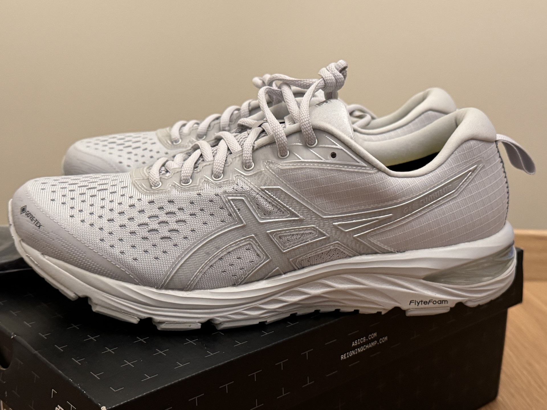 image of Asics x Reigning Champ Gel-Cumulus Gore-Tex Shoes in Glacier Gray, Men's (Size 10)