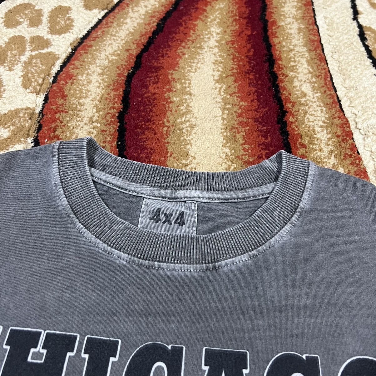 NFL Vintage Thrashed Faded Chicago Bulls Erd Grunge T Shirt Size US XL / EU 56 / 4 - 4 Thumbnail