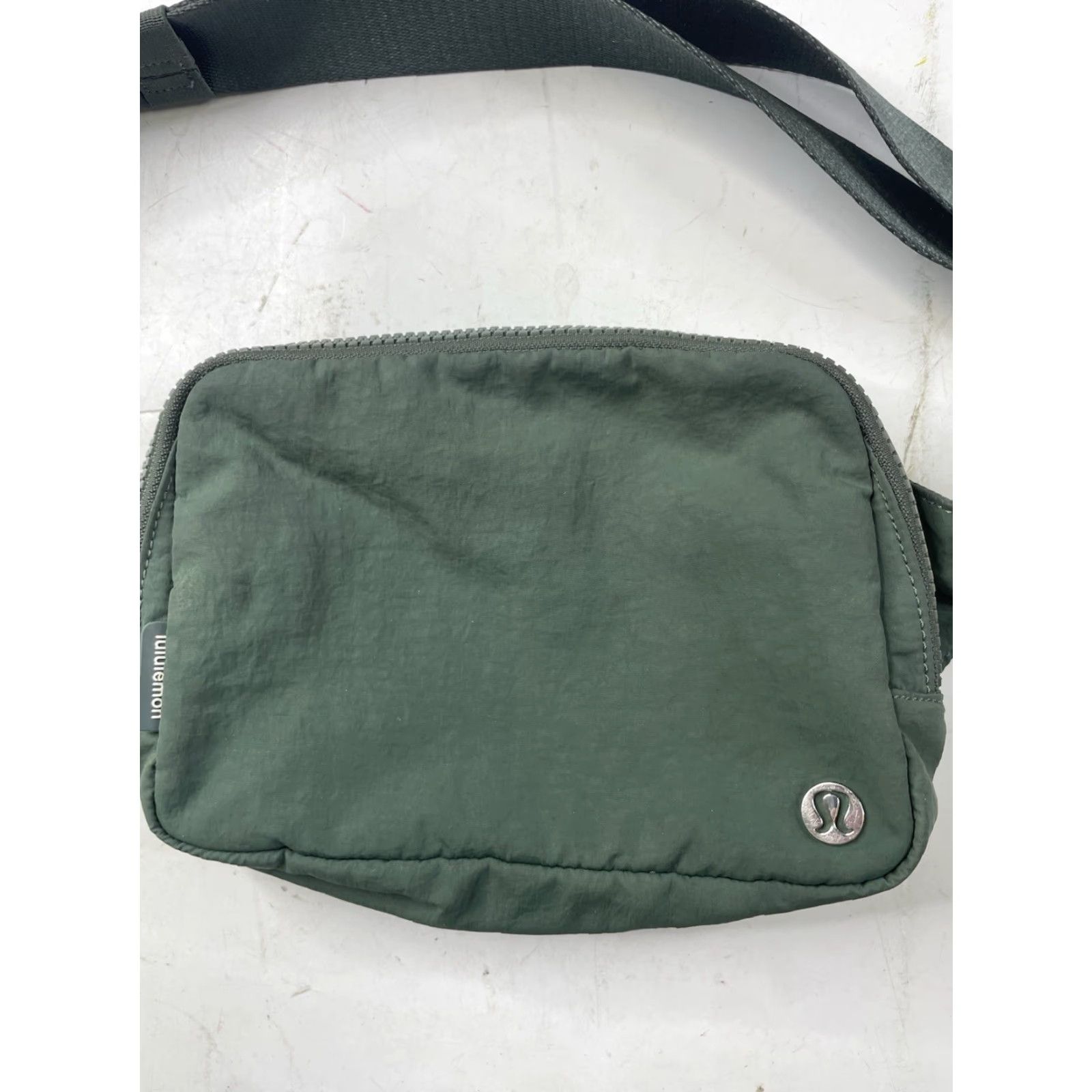 Lululemon Lululemon Everywhere Belt Bag Tidewater Teal Waist Pack Fanny Bag Women's Tidewater Teal Adjustable Strap Vintage No N/A Size ONE SIZE - 2 Thumbnail