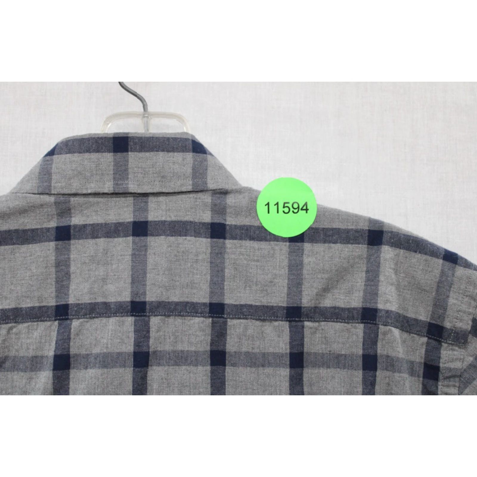 UNTUCKit UNTUCKit Shirt Men’s Gray Windowpane Plaid Cotton Long Sleeve Button-Up Size US M / EU 48-50 / 2 - 7 Thumbnail