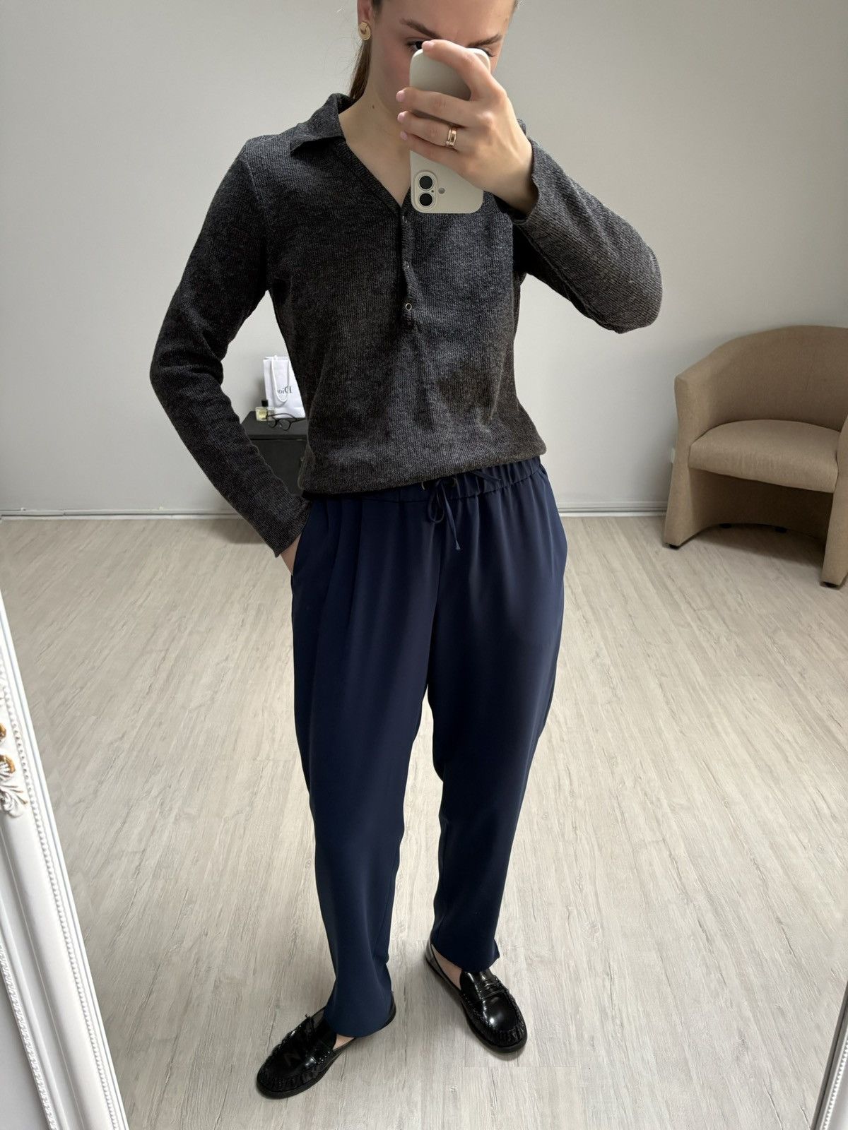 Akris Akris Punto Navy Blue Elastic Waist Tapered Pants Size US 12 Size 34" / US 12 / IT 48 - 11 Thumbnail
