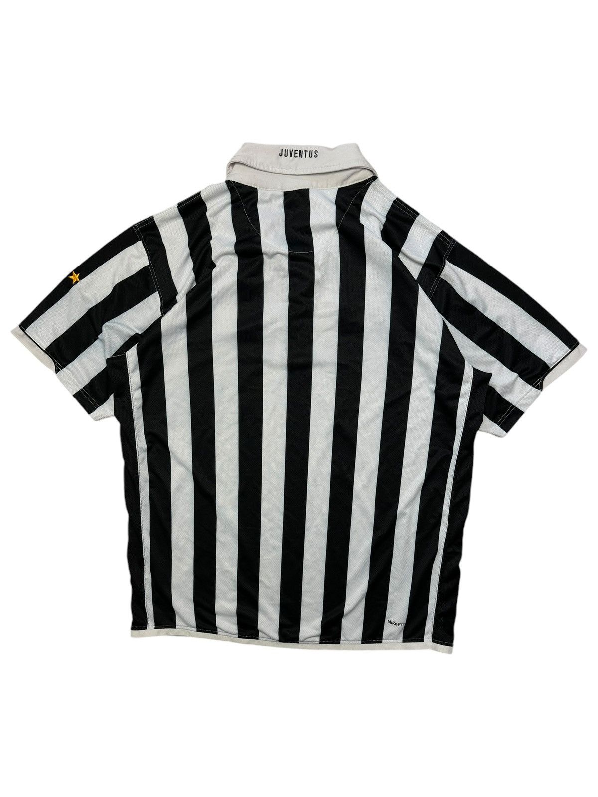 Nike Juventus 2010/2011 home t shirt Nike Męska Football Jersey Size XL Size US XL / EU 56 / 4 - 2 Thumbnail