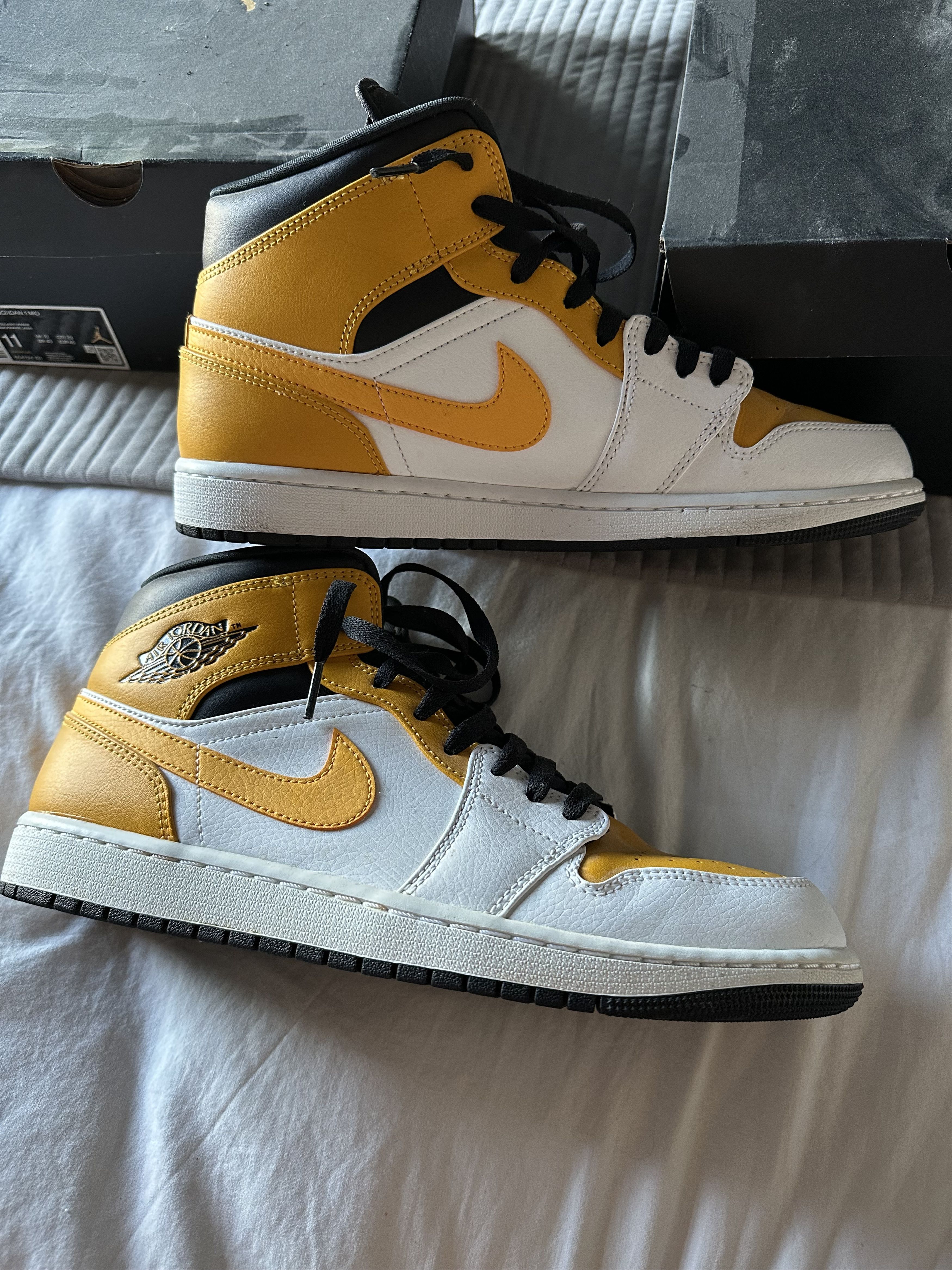 Nike Jordan 1 University Gold UK10 / US11 Size US 11 / EU 44 - 3 Thumbnail