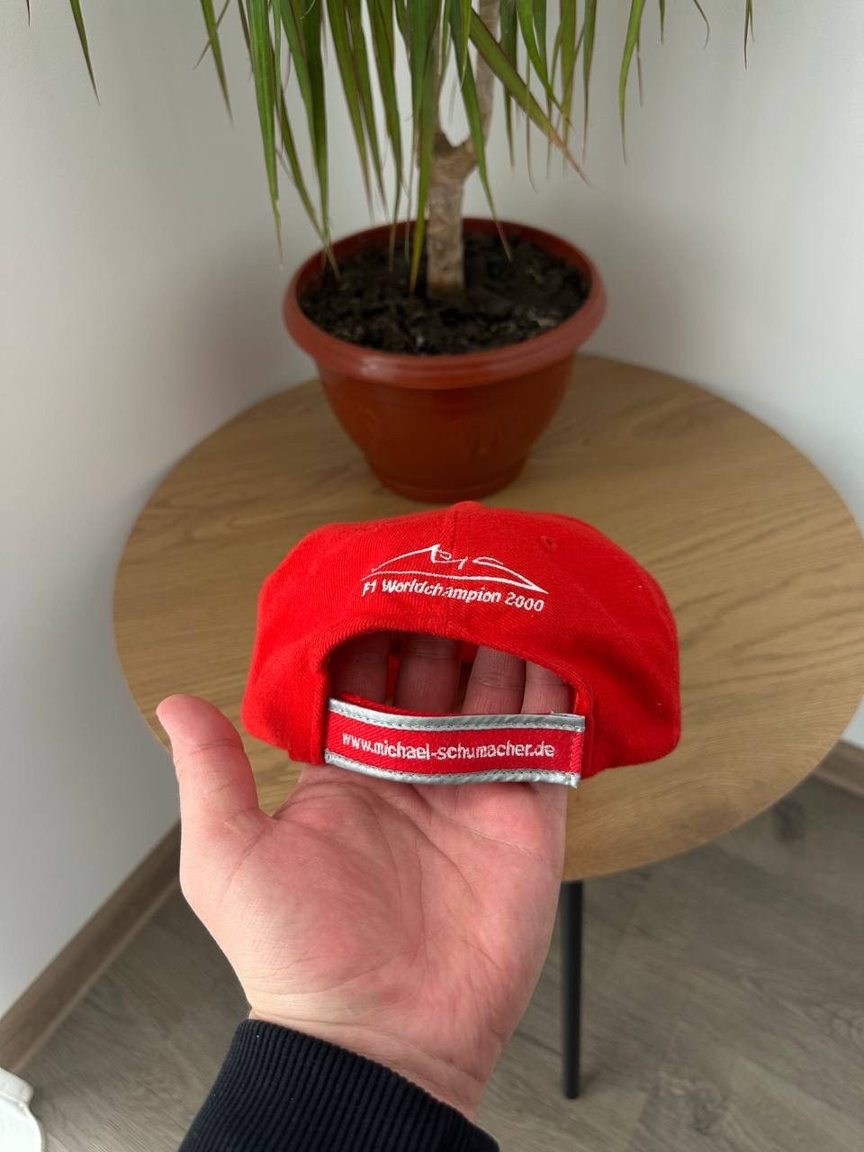 Ferrari × Vintage Michael Schumacher Cap Deutsche Vermogensberatung Ferrari Size ONE SIZE - 7 Thumbnail