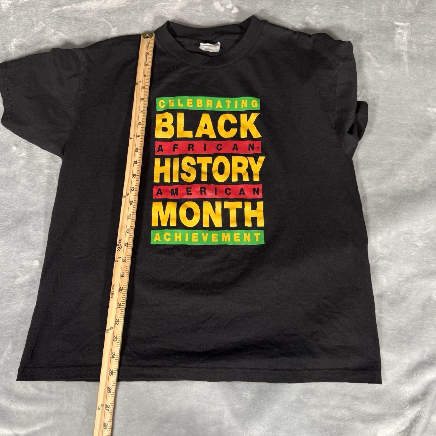Vintage VINTAGE Black History Month Crewneck T Shirt Mens L Cropped Fit Black Y2K Size US L / EU 52-54 / 3 - 6 Thumbnail