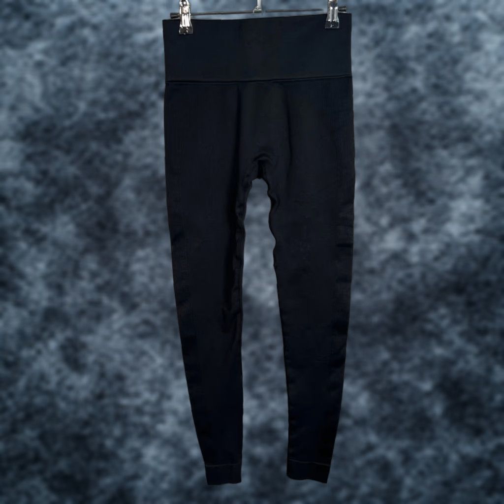 Vintage SET Set High-Waisted Sculptflex Leggings Women's Size Small Black Dark Grey Activewear Skinny Stretch Seamed 24 Inseam 24 Inseam 8/10 N/A Size 28" / US 6 / IT 42 - 1 Thumbnail