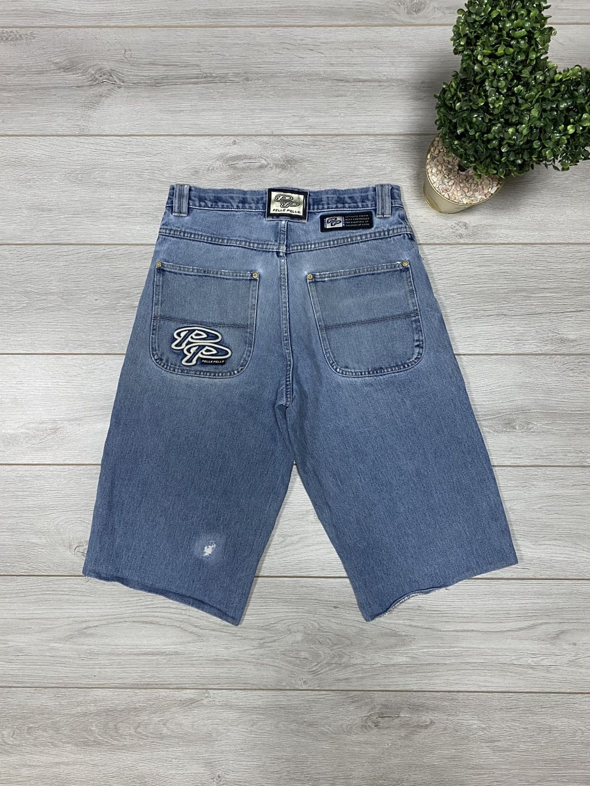 Pelle Pelle Vintage Pelle Pelle Shorts Baggy Fit Size US 32 / EU 48 - 1 Thumbnail