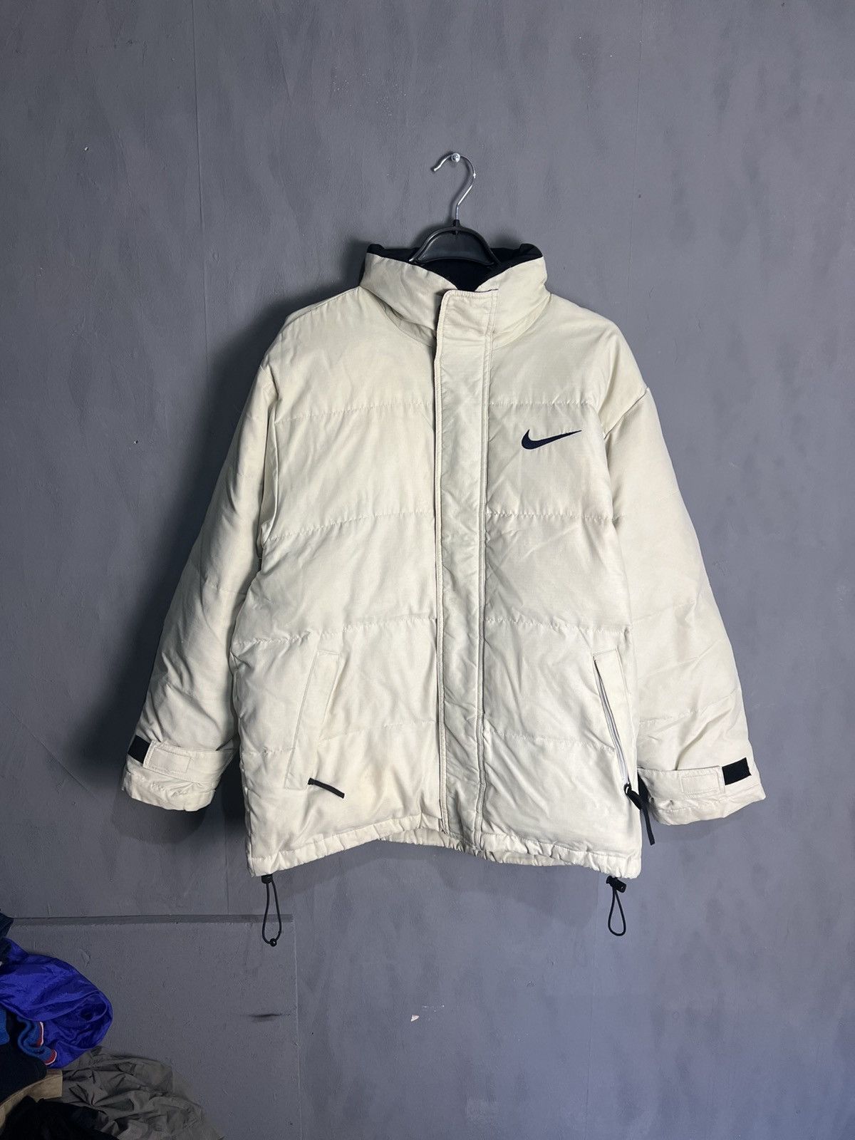 Nike Nike puffer jacket vintage 90s hype streetwear rare size M Size US M / EU 48-50 / 2 - 1 Thumbnail