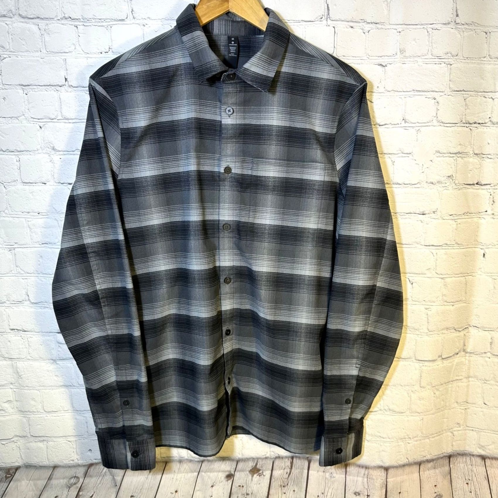 Lululemon Lululemon Mason Peak Long Sleeve Flannel Shirt Mens M Grey Black Plaid Button-Up Pocket Zipper Moisture Wicking Quick Dry Casual Outdoor Pastel? Size US M / EU 48-50 / 2 - 2 Thumbnail