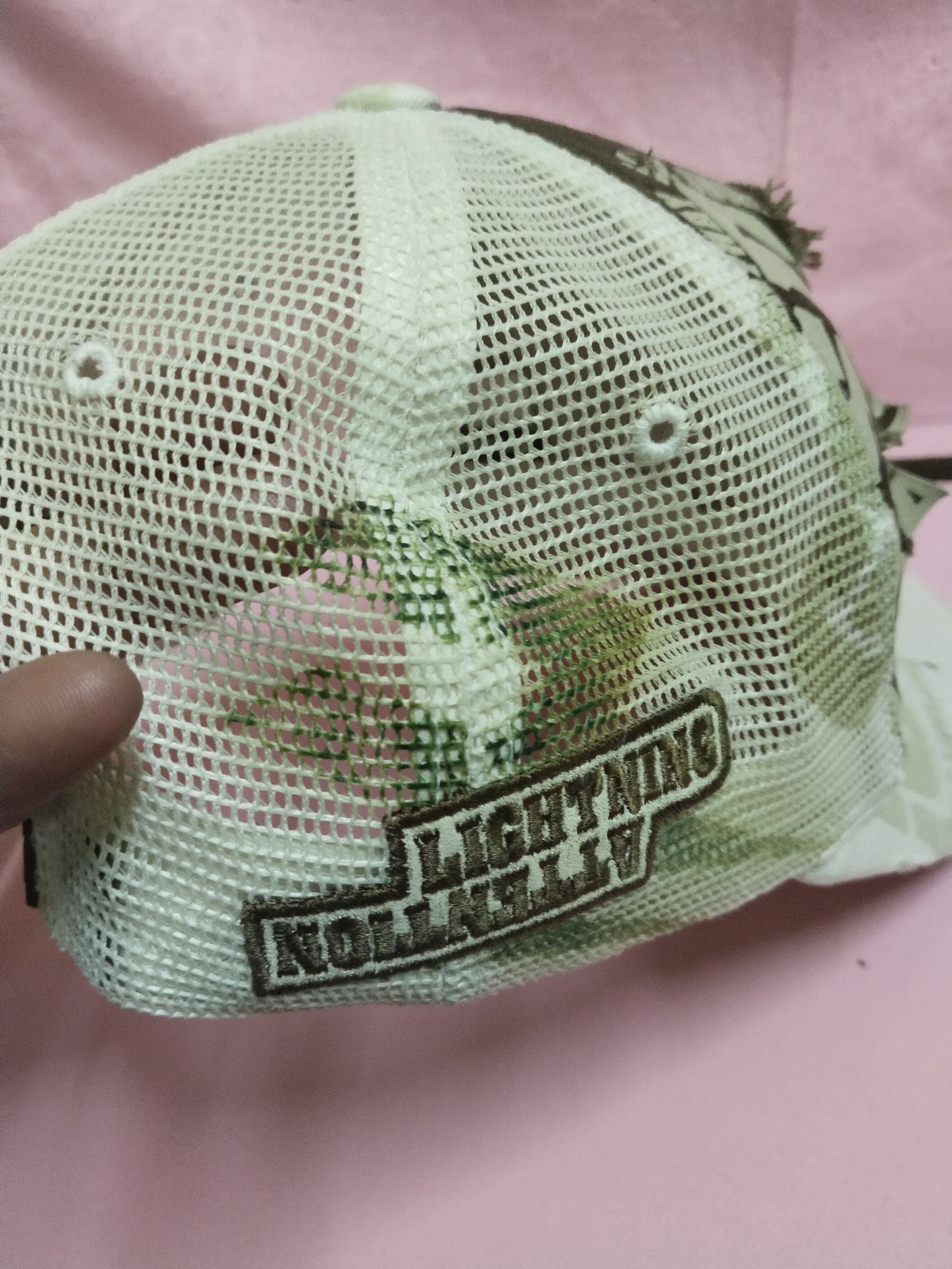 Japanese Brand VINTAGE TOM DISTRESSED SURF BONES TRUCKER HAT Size ONE SIZE - 6 Thumbnail