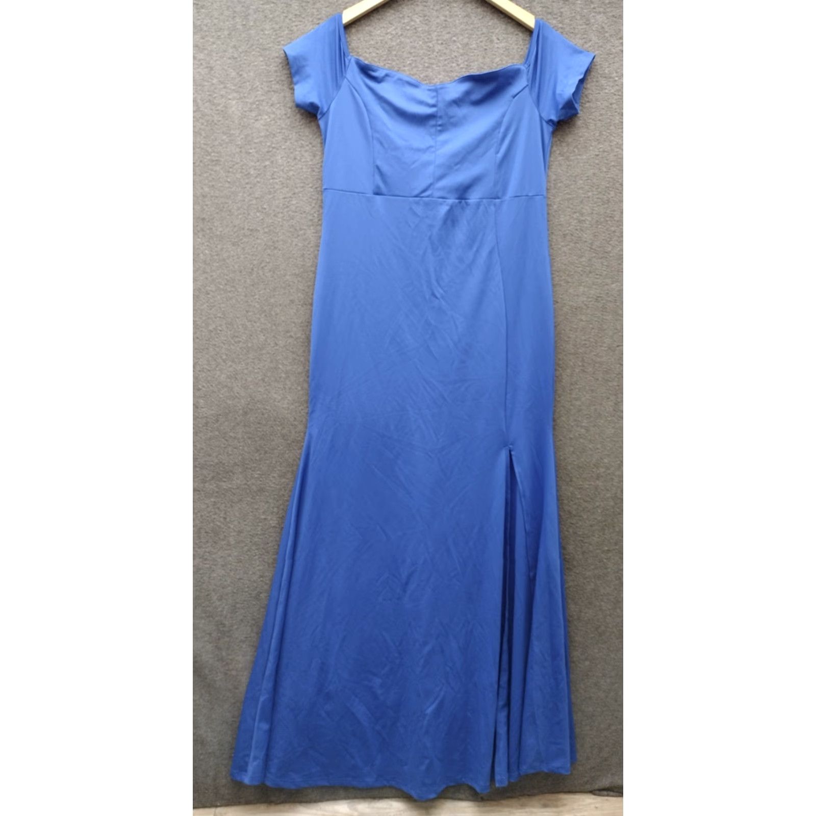 Vintage Royal Blue Off the Shoulder Bridesmaids Women's Dress 2XL Size 2X Plus Blue Off the shoulder Bridesmaids Dress Womens Royal Blue 2XL Mens? Size XXL / US 16-18 / IT 52-54 - 2 Thumbnail