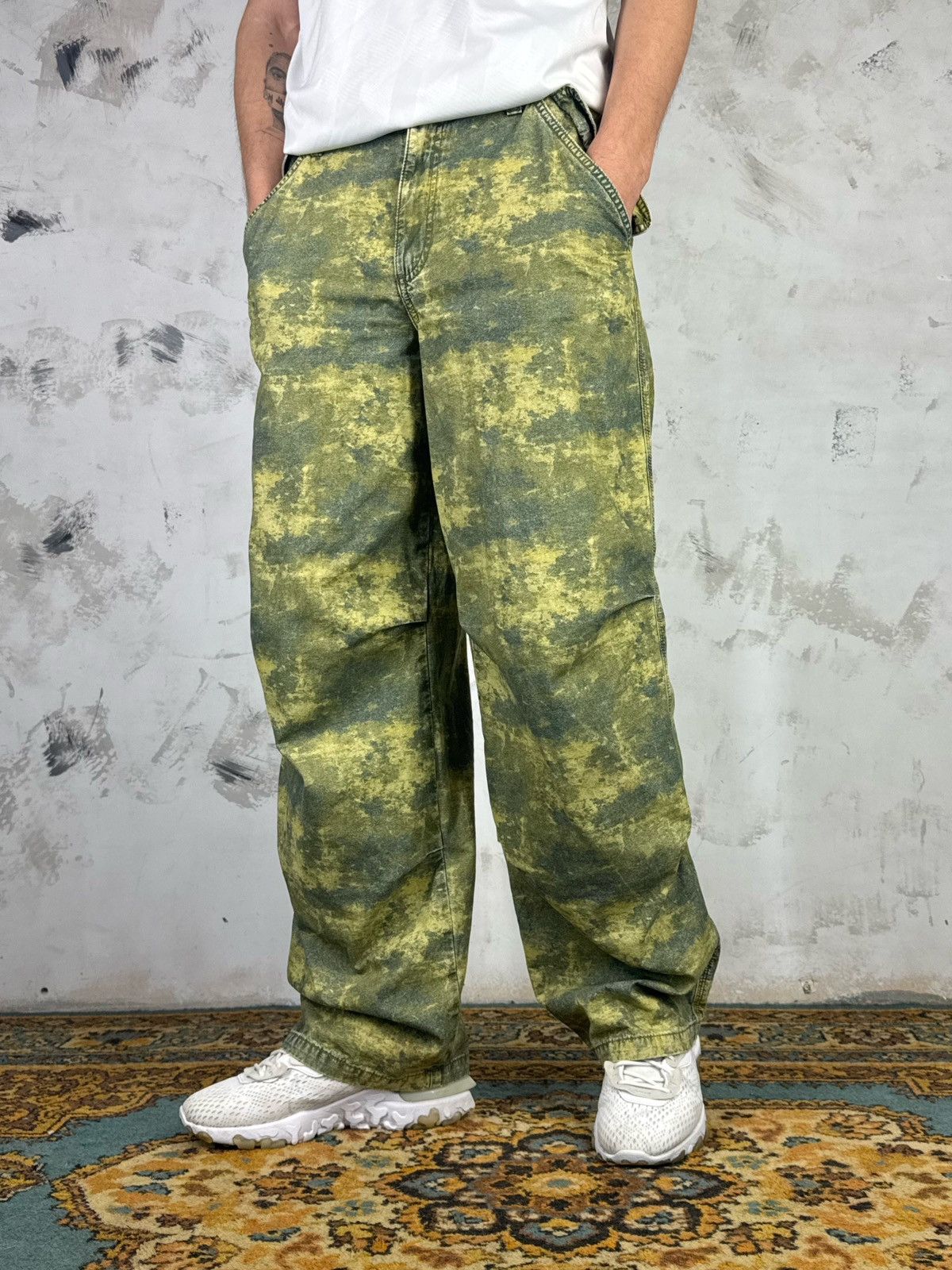 Vintage Vintage Camo Pattern Pants Wide Fit Size S - M Size US 30 / EU 46 - 1 Thumbnail