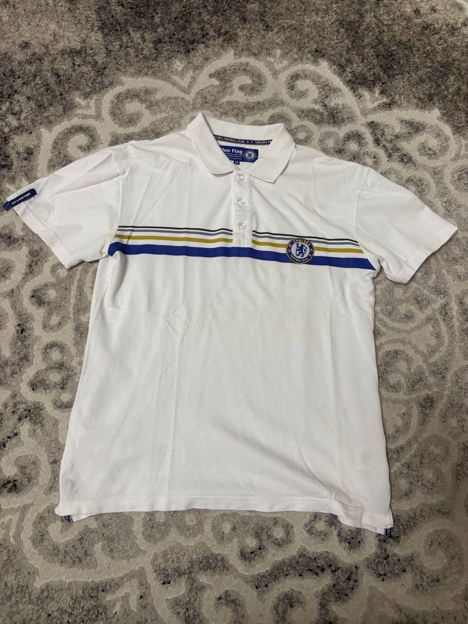 Vintage Chelsea FC polo shirt – white, casual t-shirt with blue flag Size US M / EU 48-50 / 2 - 8 Thumbnail
