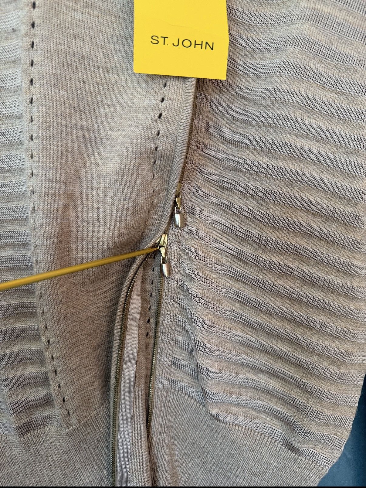 St. John St. John Women’s Neutral Dark Camel Wool Blend Zip Cardigan Size S / US 4 / IT 40 - 4 Thumbnail