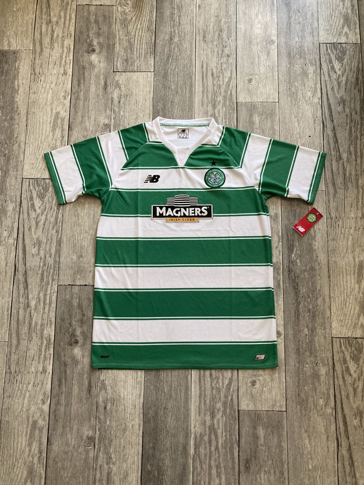 Y2K vintage 04-05 The Celtic FC UMBRO XL