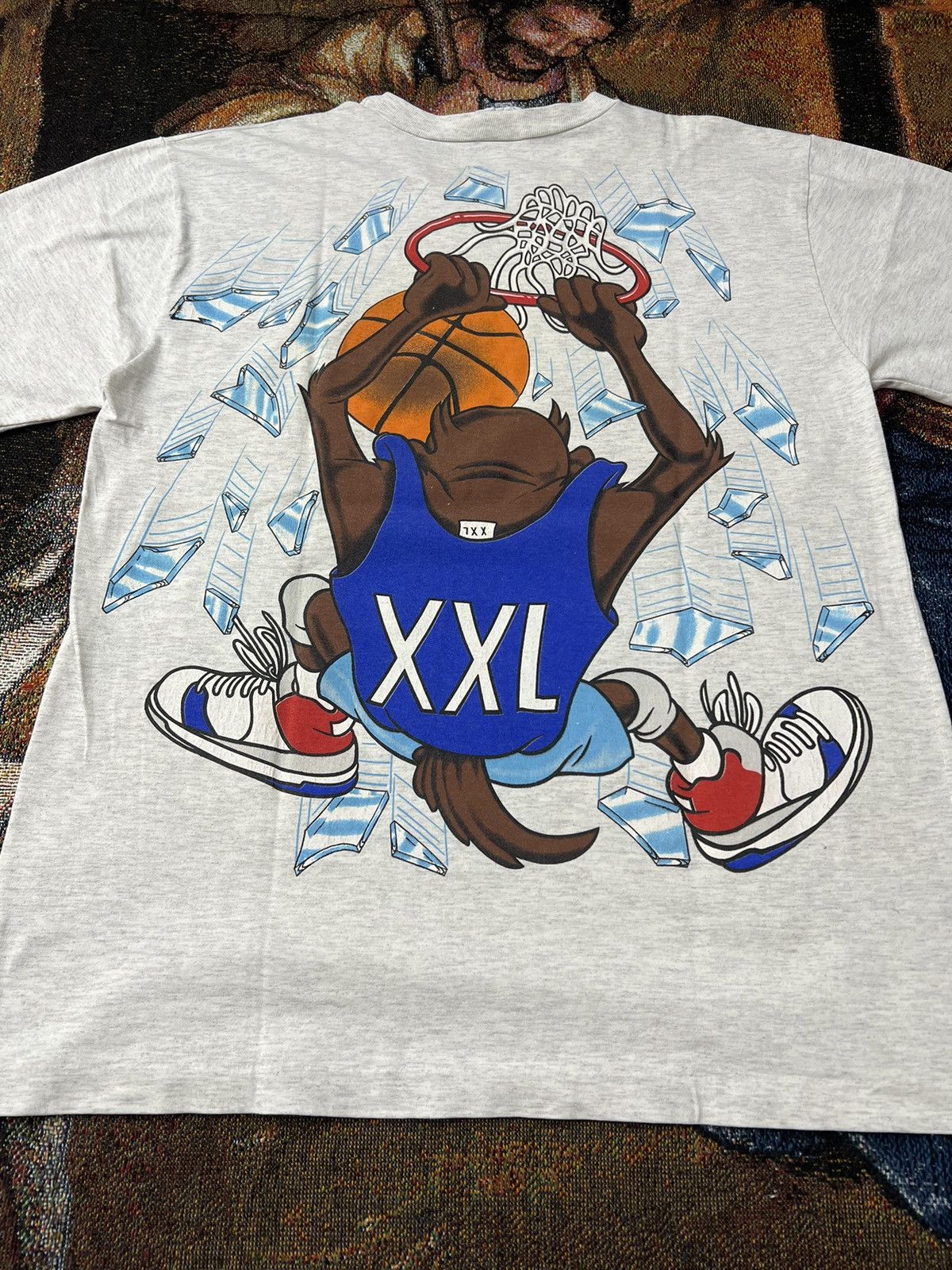 Warner Bros Vintage Taz Basketball AOP Tee Size US L / EU 52-54 / 3 - 4 Thumbnail