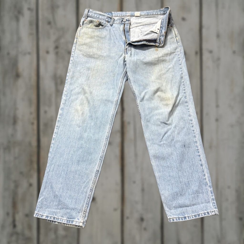 Levi's LEVI'S Jeans 550 Men 36x32 Relaxed Fit 100% Cotton Stained Paper Tag Blue Straight Mens Regular 32 In Inseam Size US 36 / EU 52 - 1 Thumbnail