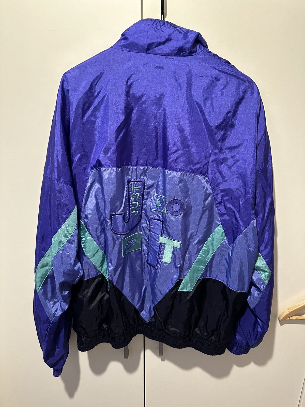Nike Air Jacket Windbreaker Size M Vintage Retro Jacke