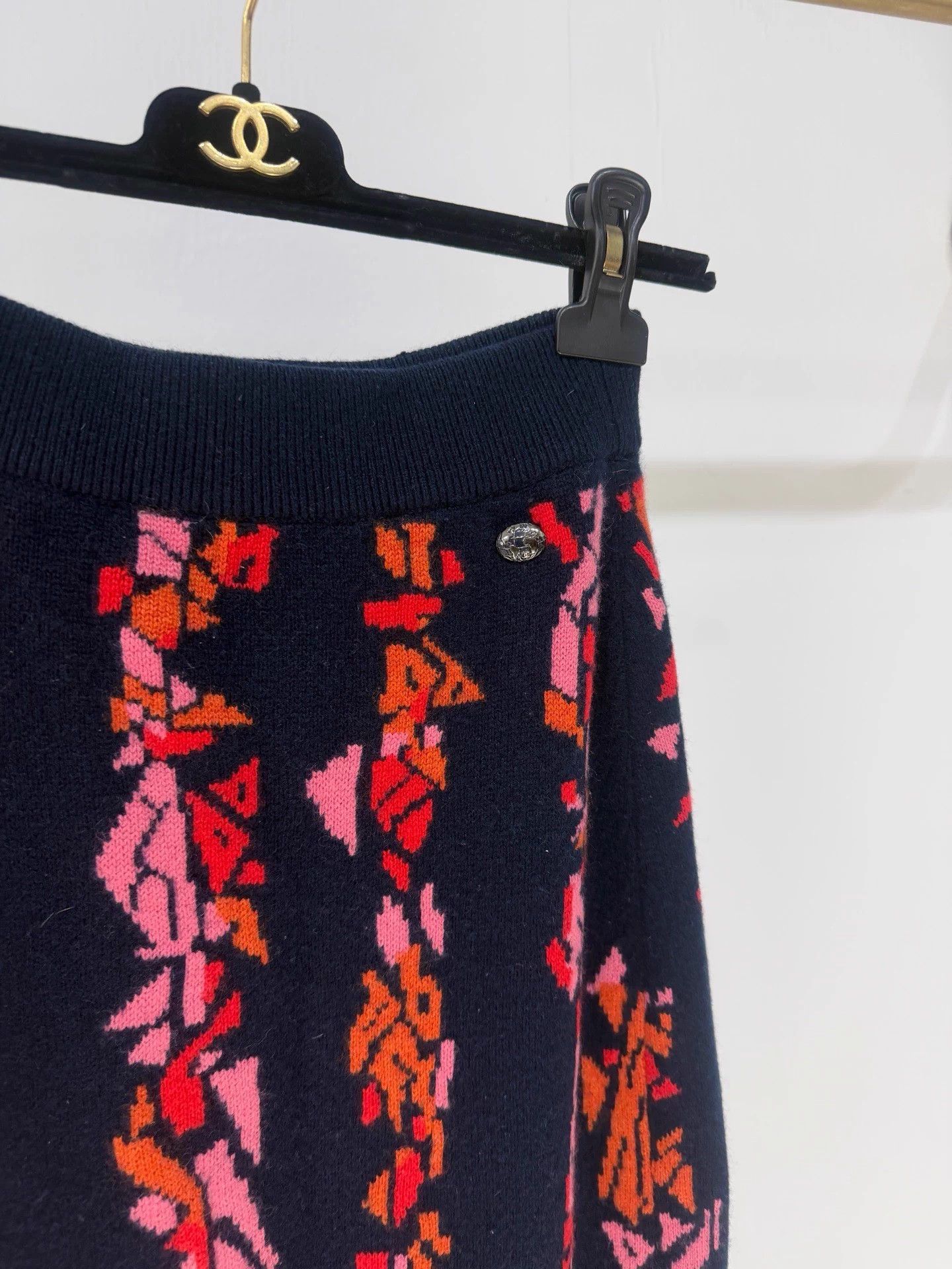 Chanel Chanel Earth cashmere patterned skirt 98N FR36 strapless Size 26" / US 2 / IT 38 - 2 Thumbnail