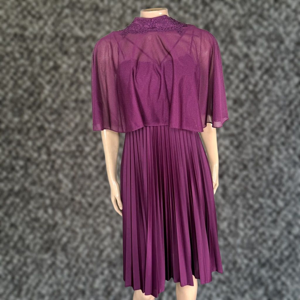 Vintage VINTAGE Bridesmaid Dress 2 piece Set Polyester Pleated Sheer Lace Purple 1970s XS Womens Party/Cocktail Dress Size XS / US 0-2 / IT 36-38 - 1 Thumbnail