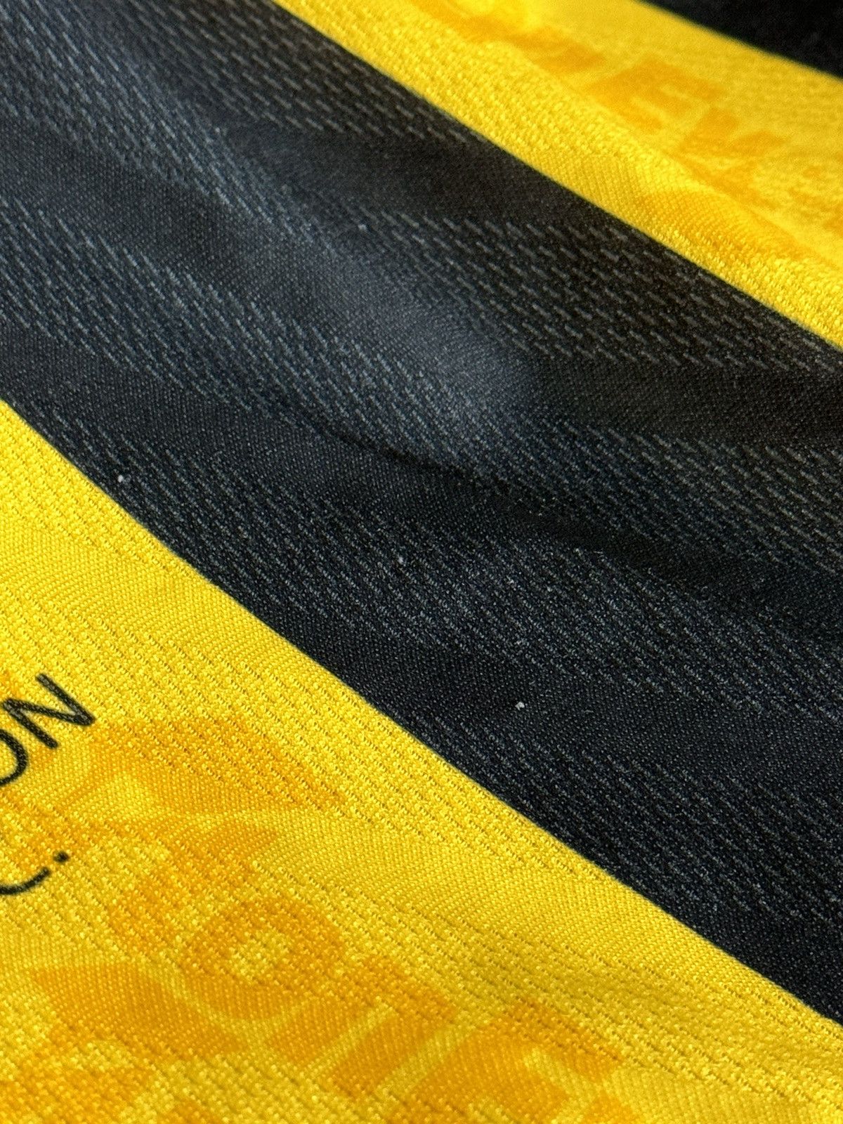Umbro Everton 96/97 Away Football Jersey Size US XL / EU 56 / 4 - 7 Thumbnail