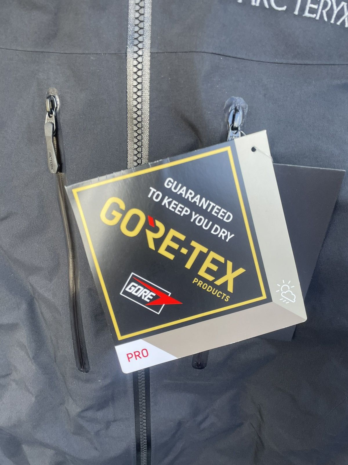 Arc'teryx Alpha SV Jacket Size US M / EU 48-50 / 2 - 3 Thumbnail