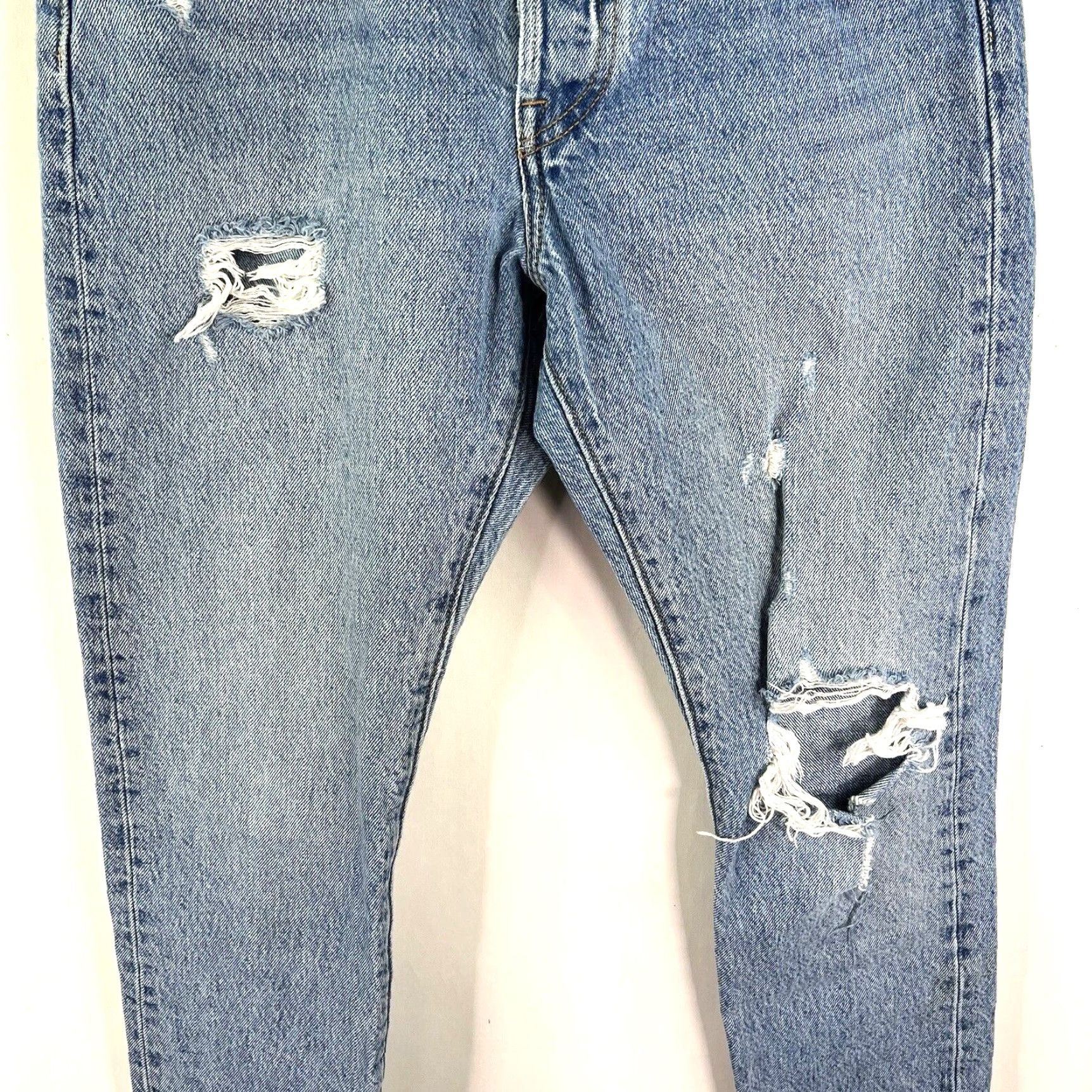 Levi's Vintage Levi's 501 Jeans Men's Size 27 Blue Distressed Button Fly 80s 90s Straight Fit Size US 27 - 3 Thumbnail
