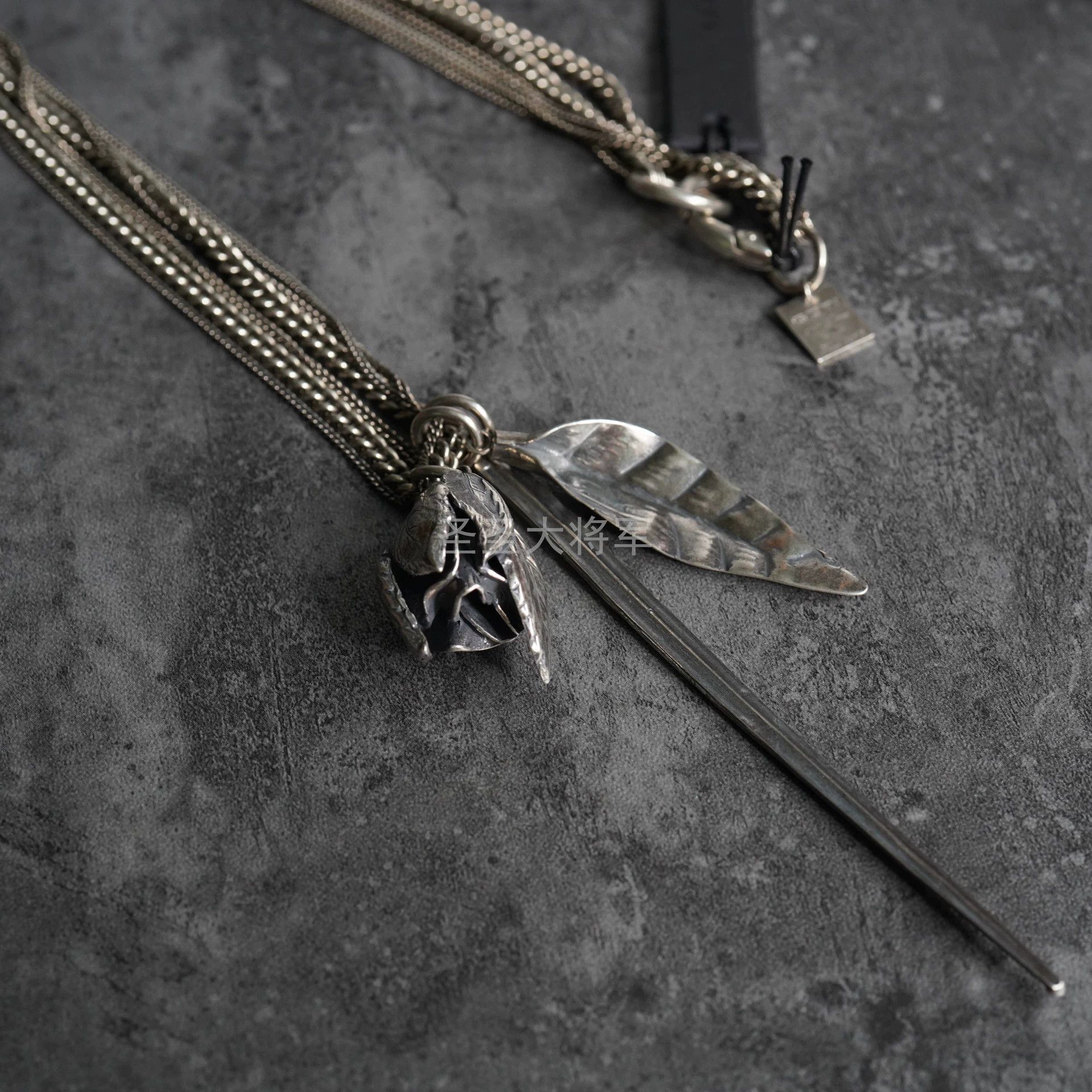 Goti Goti Dark Leaf Bud Layered Silver Necklace Size ONE SIZE - 3 Thumbnail